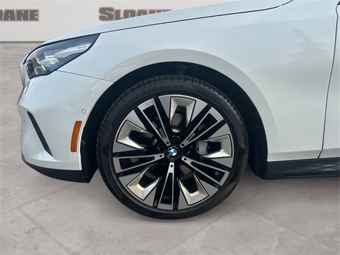 Certified 2025 BMW 530i xDrive w/ Premium Package image 14