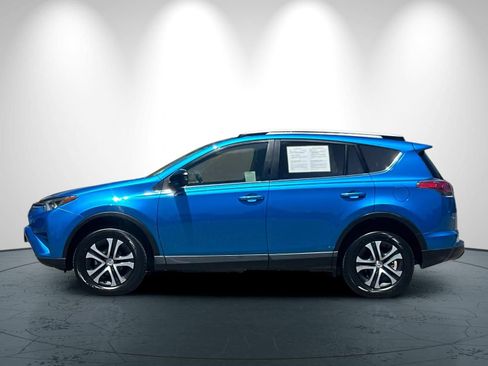 Used 2018 Toyota RAV4 LE w/ All Weather Liner Package AWD/4WD image 7