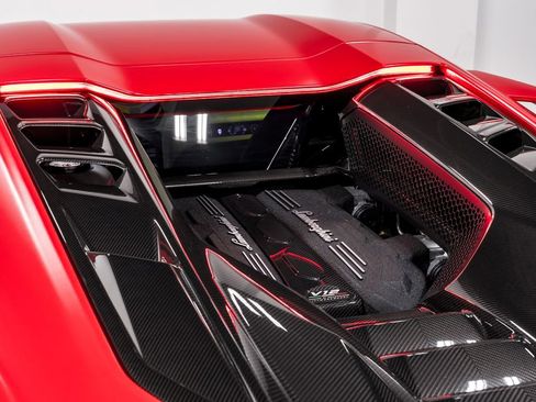 Used 2025 Lamborghini Revuelto AWD/4WD image 56