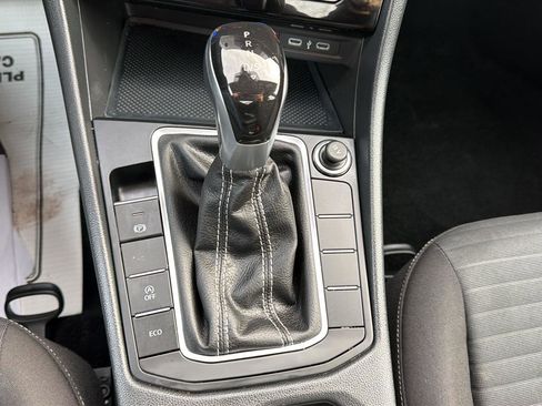 Used 2025 Volkswagen Jetta S image 27