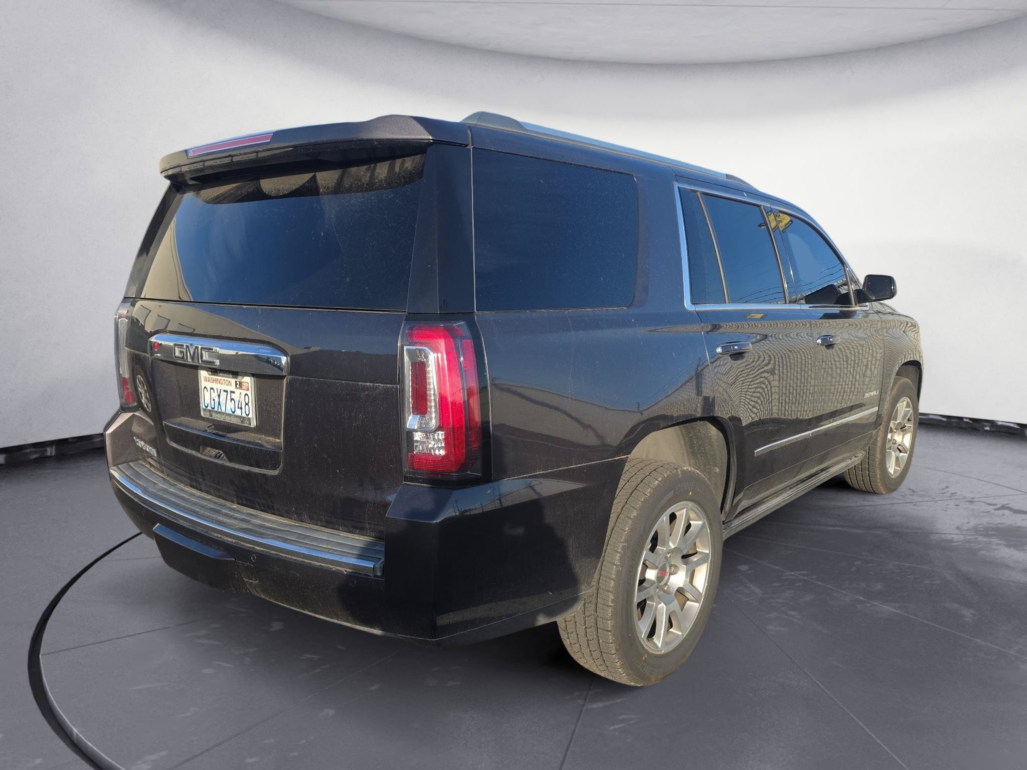 Used 2017 GMC Yukon Denali w/ Open Road Package RWD image 3