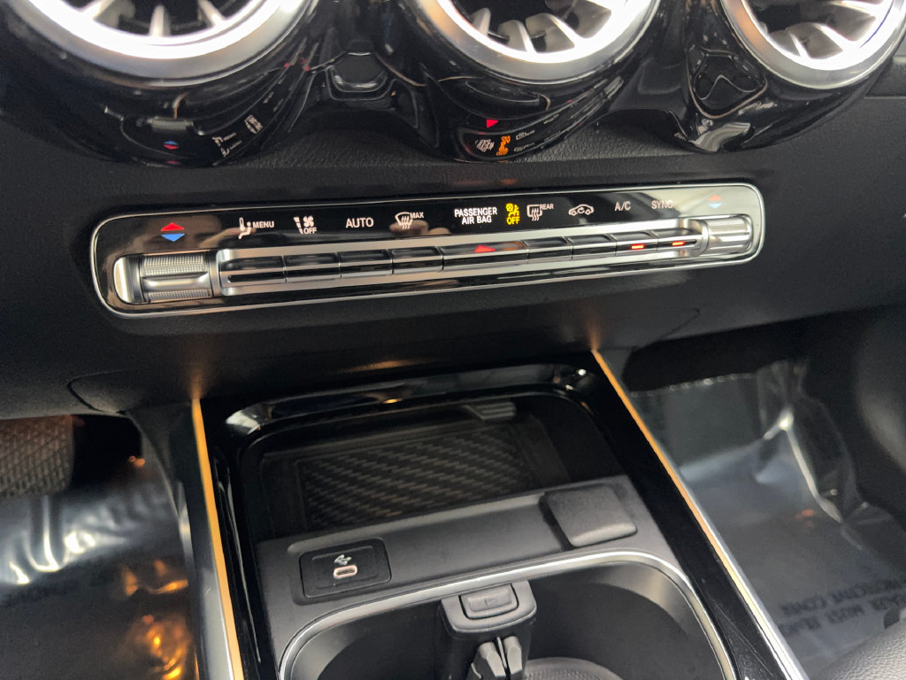 Used 2025 Mercedes-Benz GLB 250 4MATIC image 65