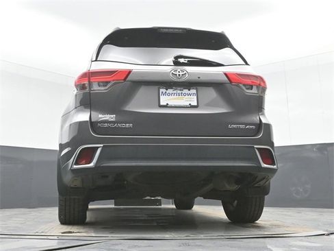 Used 2017 Toyota Highlander Limited image 50