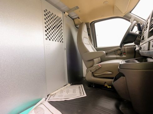 Used 2025 Chevrolet Express 2500 w/ Driver Convenience Package image 16