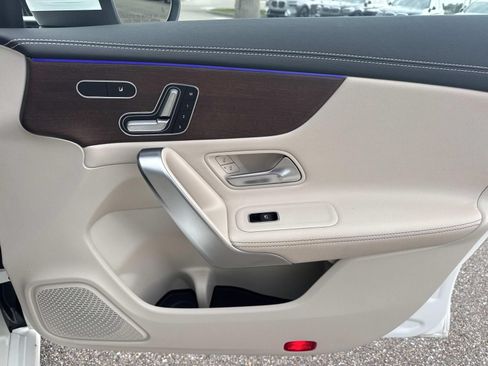 Used 2023 Mercedes-Benz CLA 250 w/ Premium Package image 15