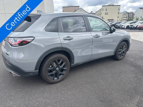 Used 2025 Honda HR-V Sport image 4