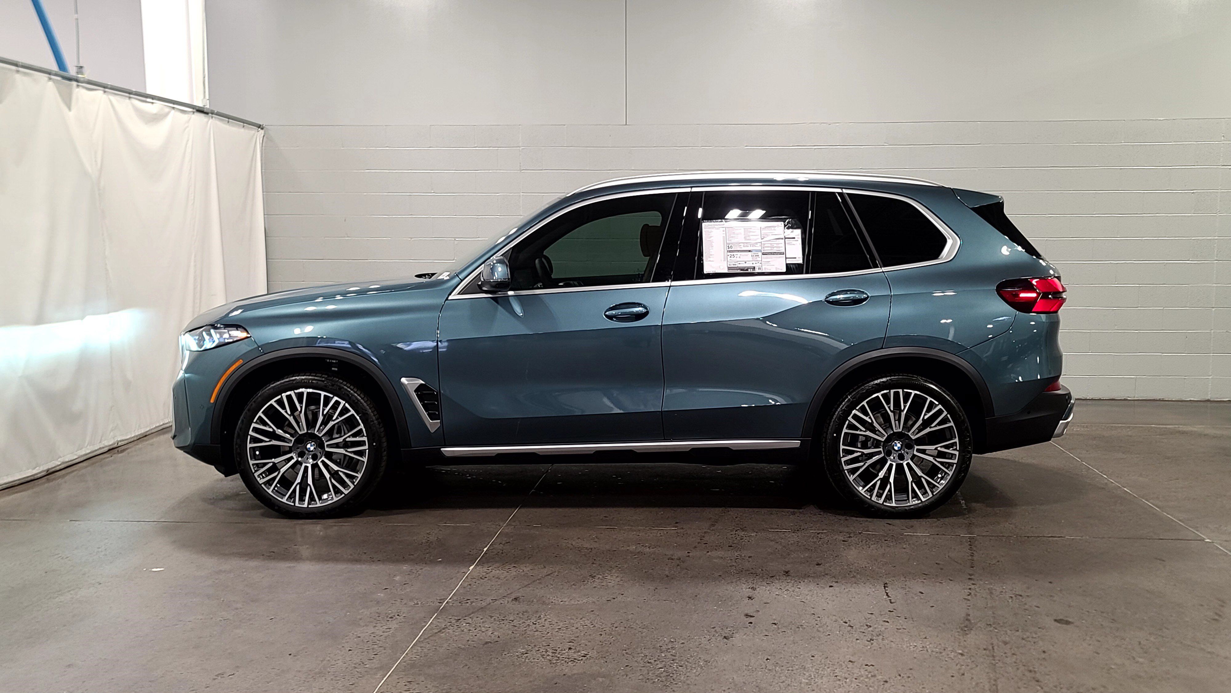 Used 2026 BMW X5 sDrive40i w/ Premium Package RWD image 5