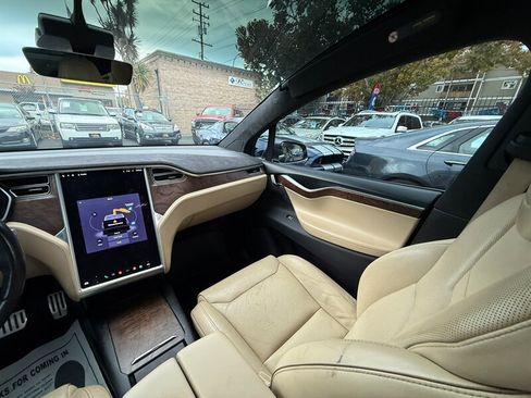 Used 2016 Tesla Model X Performance image 15