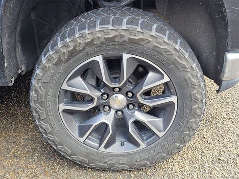 Used 2019 Chevrolet Silverado 1500 LT w/ Texas Edition image 5