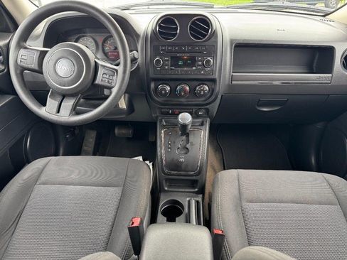 Used 2016 Jeep Patriot Sport FWD image 11