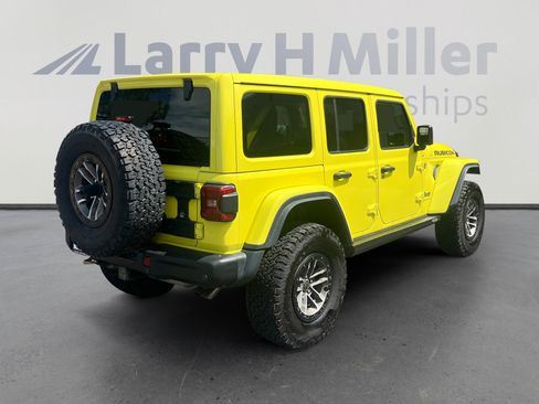 Used 2024 Jeep Wrangler Unlimited Rubicon 392 AWD/4WD image 5