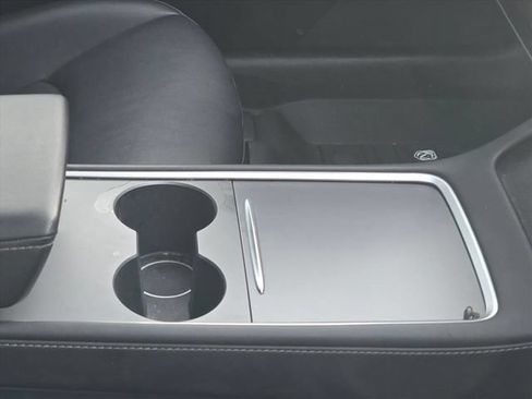 Used 2023 Tesla Model 3 Standard Range RWD image 19
