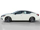 Used 2022 Nissan Altima 2.5 SR image 2
