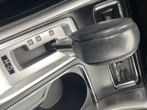 Used 2019 Subaru Ascent Premium image 20