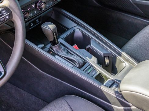 Used 2025 Honda Accord SE image 30