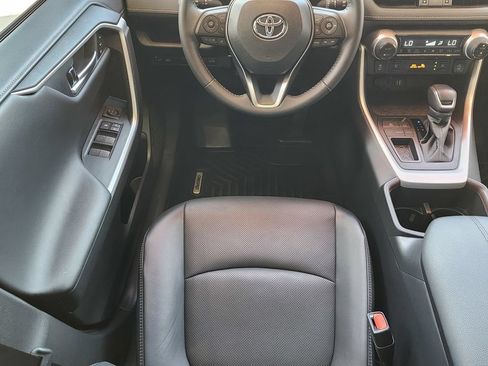 Used 2024 Toyota RAV4 Limited FWD image 11