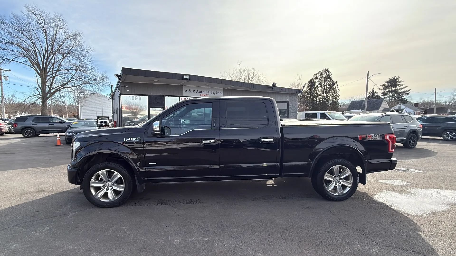 Used 2016 Ford F150 Platinum w/ Technology Package AWD/4WD image 4