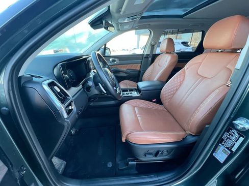 Used 2022 Kia Sorento SX Prestige w/ Rust Color Package image 11