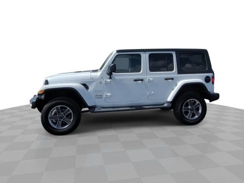 Used 2021 Jeep Wrangler Unlimited Sahara AWD/4WD image 4