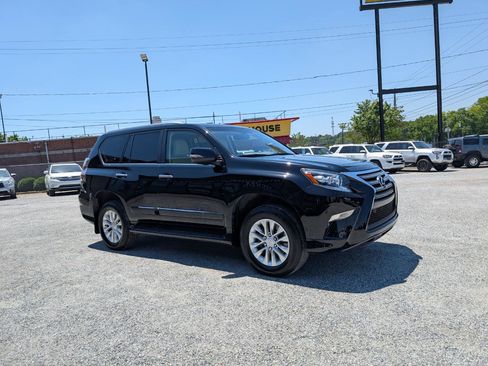 Used 2016 Lexus GX 460 w/ Premium Package AWD/4WD image 3