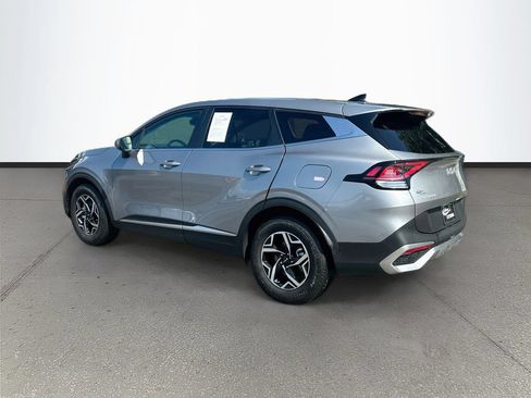 Used 2025 Kia Sportage LX FWD image 5