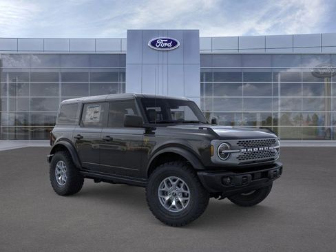 New 2025 Ford Bronco Badlands image 1