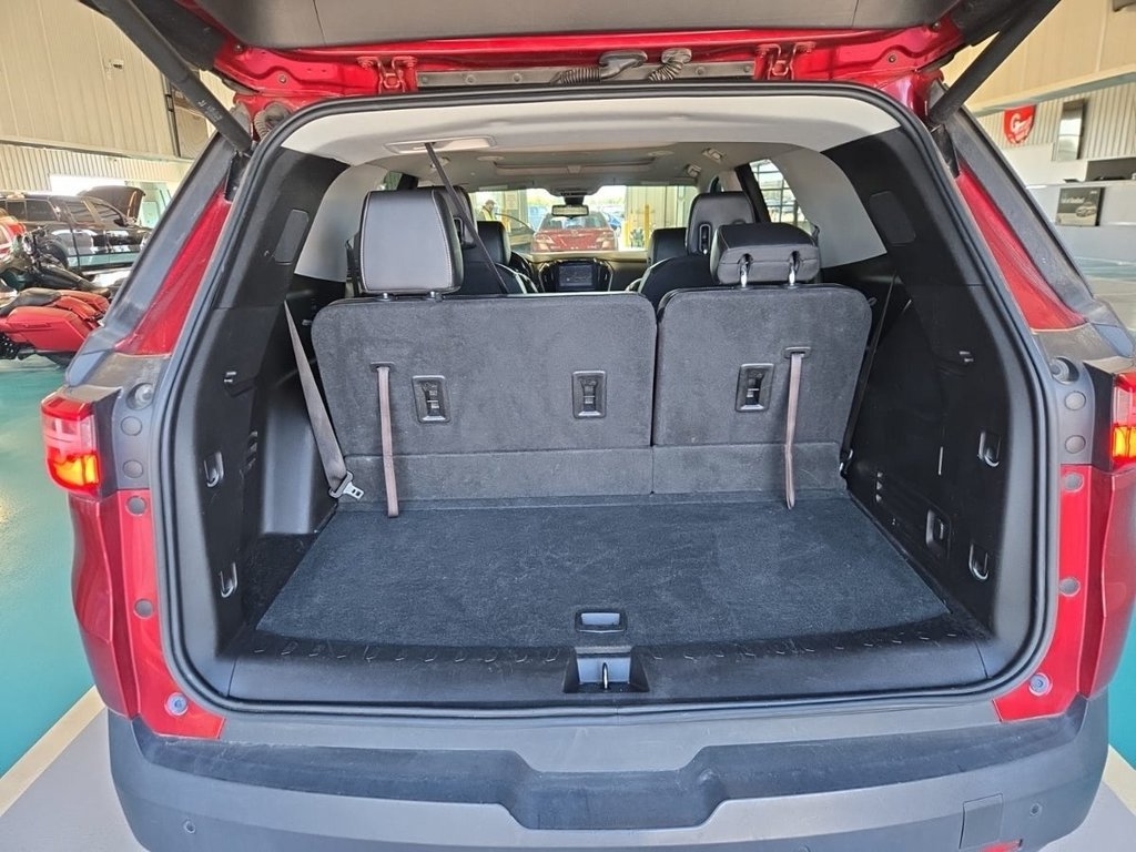 Used 2018 Chevrolet Traverse LT AWD/4WD image 13