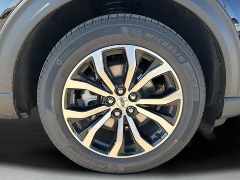 New 2025 Ford Explorer ST-Line w/ Premium Package RWD image 9