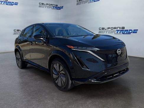 Used 2023 Nissan Ariya ENGAGE image 3