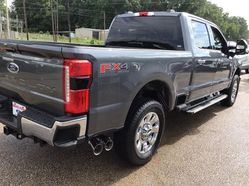 New 2026 Ford F250 Lariat w/ Chrome Package AWD/4WD image 8