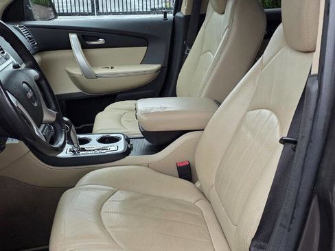 Used 2010 GMC Acadia SLT image 9