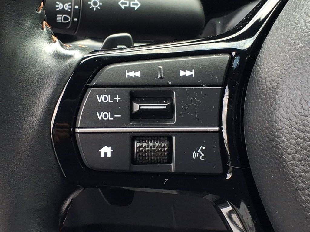 Used 2024 Honda CR-V Sport Touring image 12