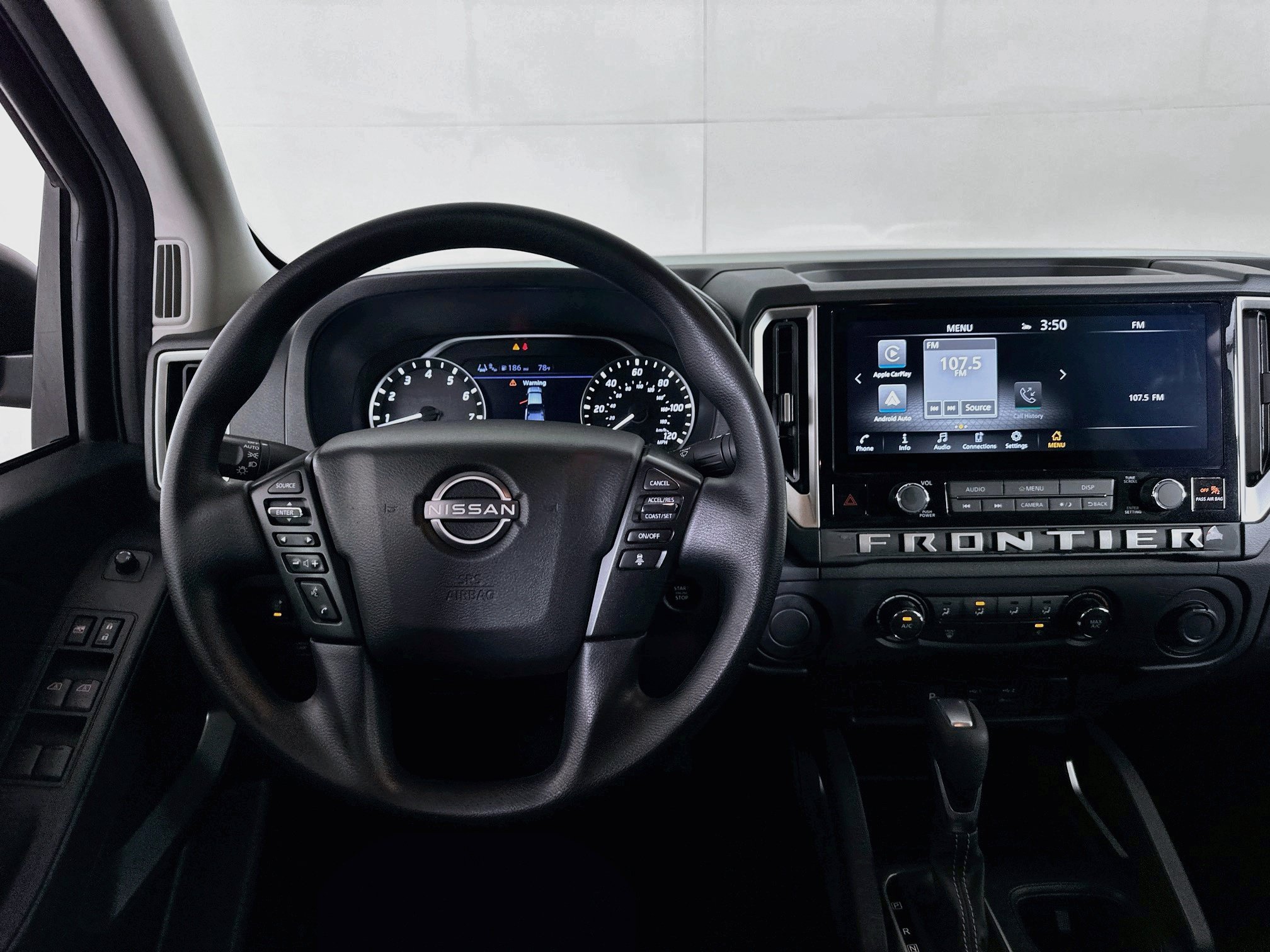 Used 2026 Nissan Frontier SV RWD image 17