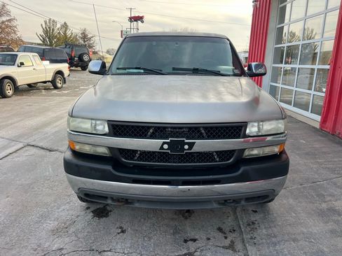 Used 2001 Chevrolet Silverado 2500 LS w/ Off-Road Skid Plate Pkg image 3