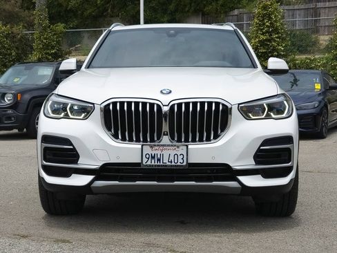 Used 2022 BMW X5 xDrive40i w/ Executive Package AWD/4WD image 2