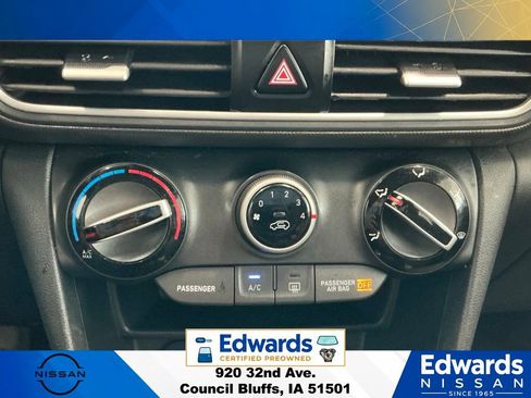 Used 2019 Hyundai Kona SE AWD/4WD image 22