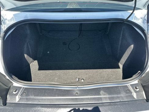 Used 2018 Dodge Challenger R/T RWD image 22