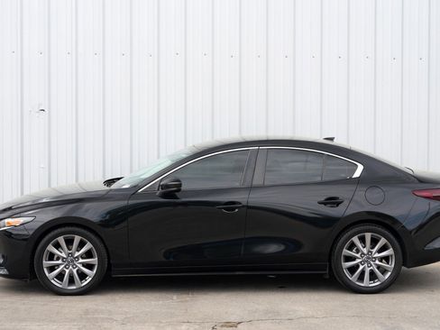 Used 2019 MAZDA MAZDA3 Sedan w/ Preferred Package image 44