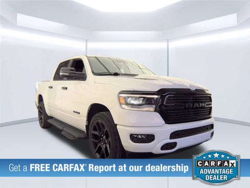Used 2023 RAM 1500 Laramie AWD/4WD image 3