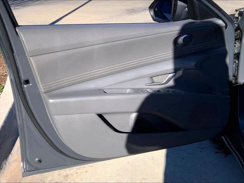 Used 2024 Hyundai Elantra SEL w/ Convenience Package image 22