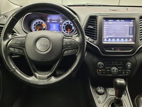 Used 2019 Jeep Cherokee Trailhawk w/ Cold Weather Group AWD/4WD image 22