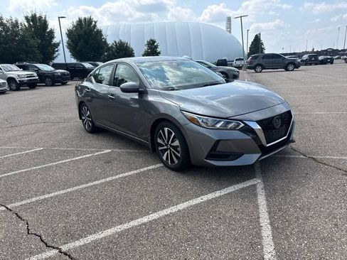 Used 2023 Nissan Sentra SV w/ SV Premium Package FWD image 3
