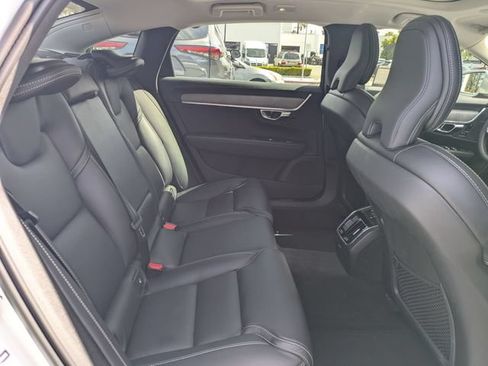 Certified 2023 Volvo S90 B6 Ultimate w/ Protection Package Premier AWD/4WD image 27