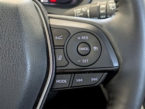 Used 2024 Toyota Venza Limited image 37