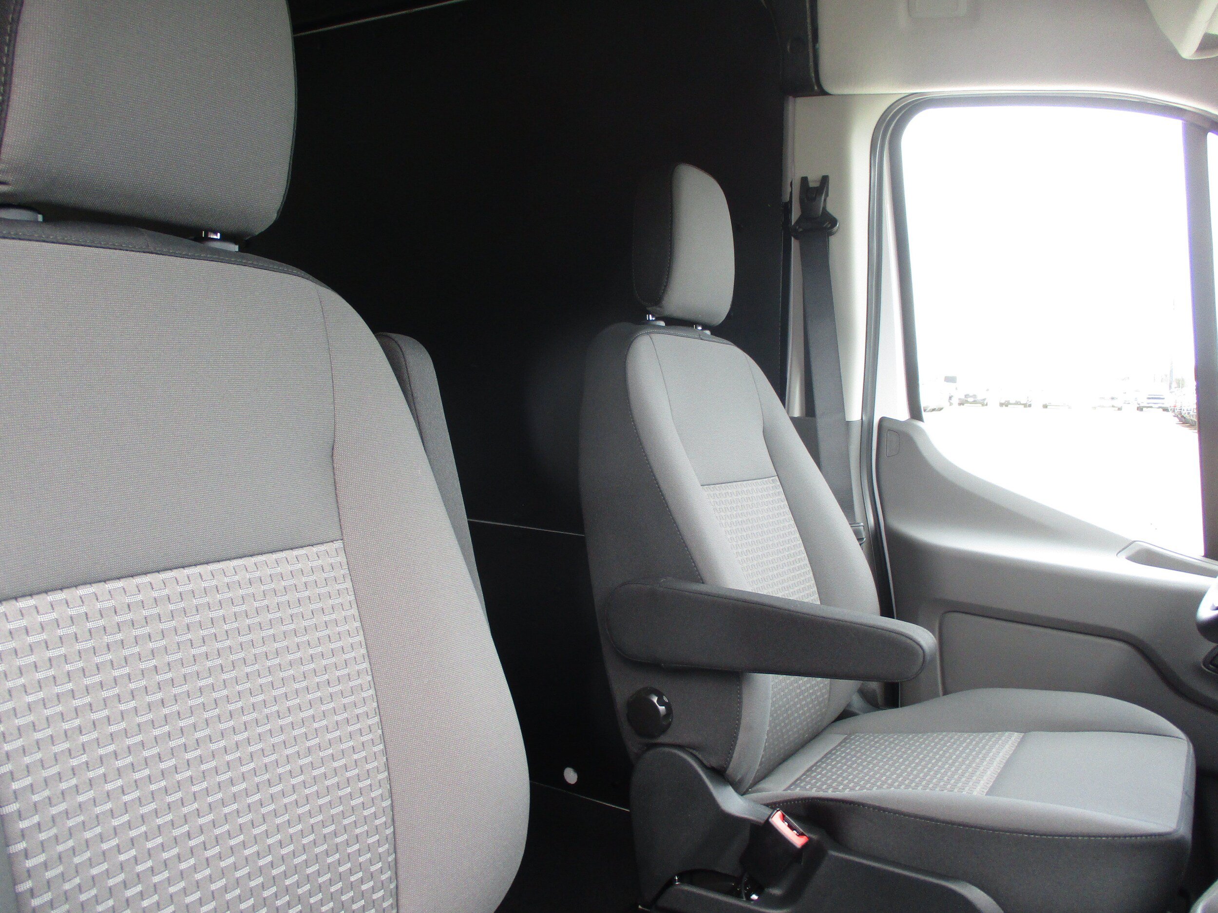 Used 2025 Ford Transit 250 148 Medium Roof w/ Interior Upgrade Package RWD image 35