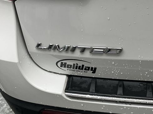 Used 2023 Ford Explorer Limited w/ Limited Technology Package image 38