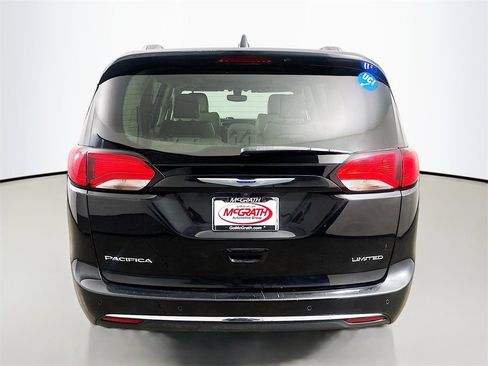 Used 2020 Chrysler Pacifica Limited w/ Tire & Wheel Group image 20