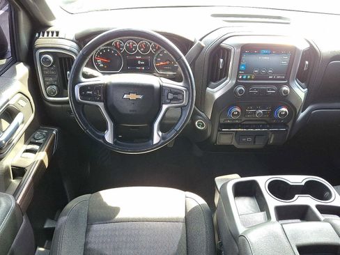 Used 2021 Chevrolet Silverado 1500 LT image 11