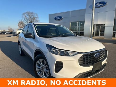 Used 2025 Ford Escape Active image 3