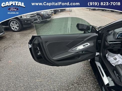 Used 2025 Chevrolet Corvette Stingray Coupe w/ 1LT image 18